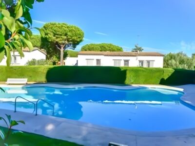 Airbrush-IMAGE-ENHANCER-1764841165818-1764841165818