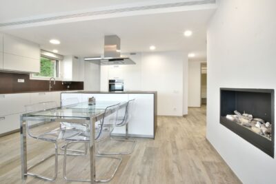 WhatsApp Image 2025-11-13 at 10.40.01 (2)