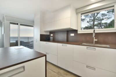 WhatsApp Image 2025-11-13 at 10.40.02 (2)